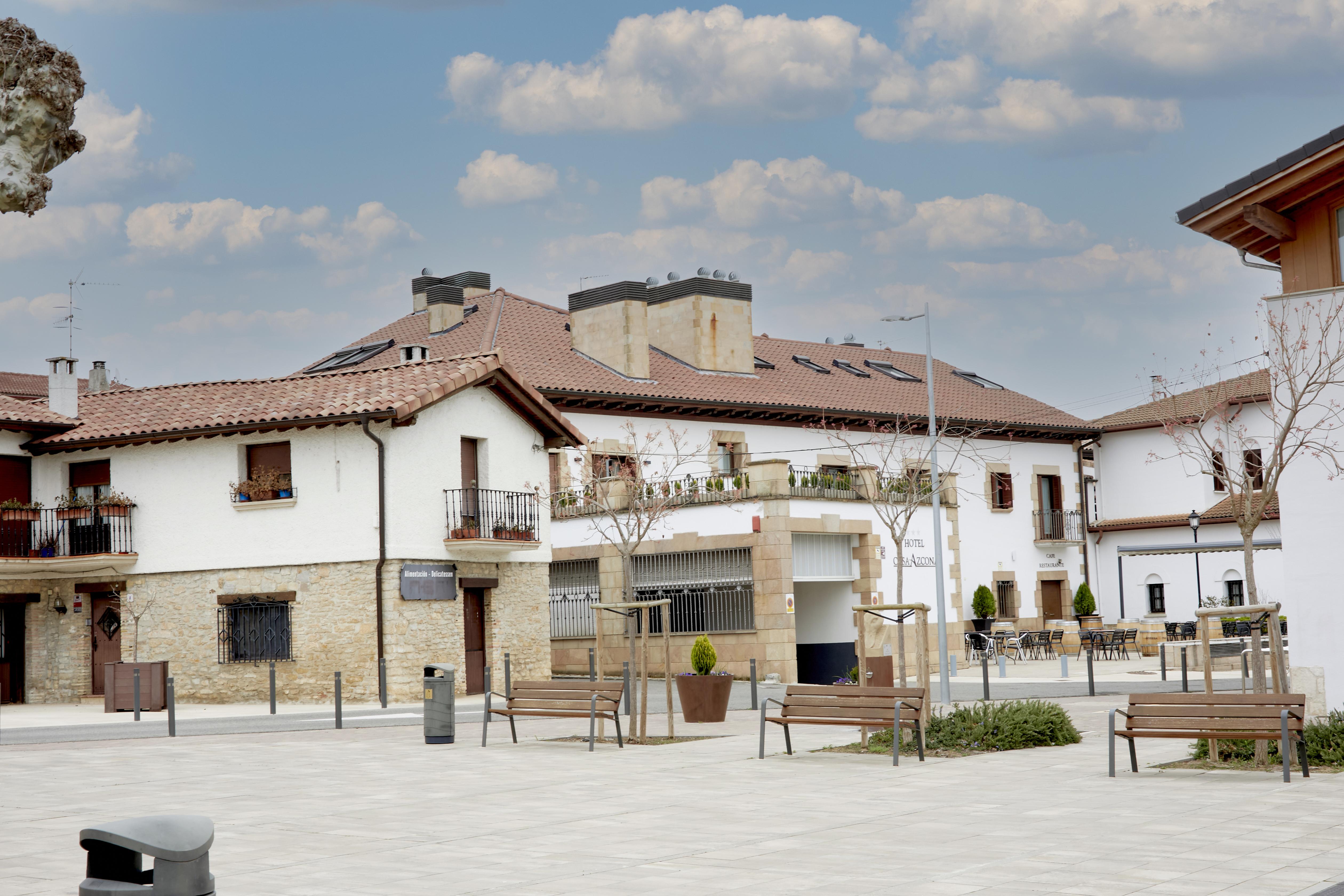 Hotel Casa Azcona Zizur Mayor Exterior photo